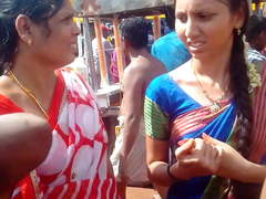 Madurai tamil hot saree view of sexy college girl in public